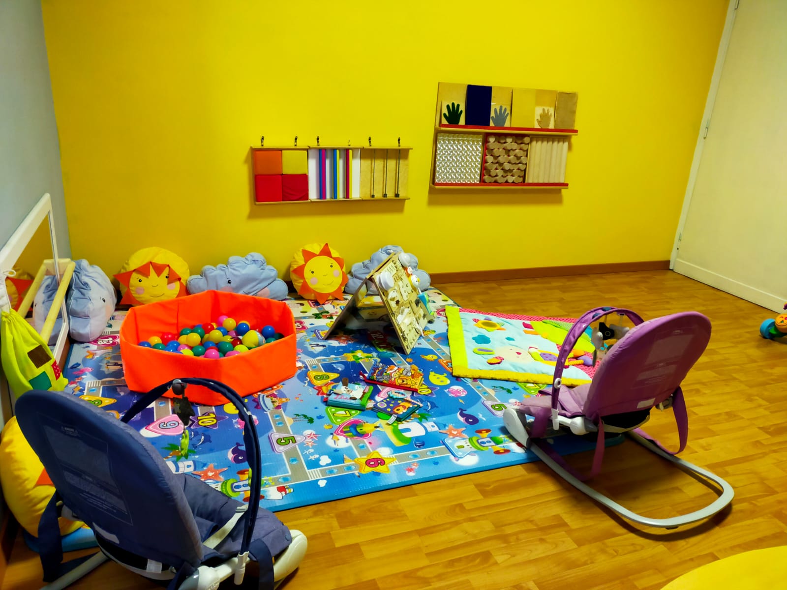 il tappeto dei giochi asilo nido la caramella
